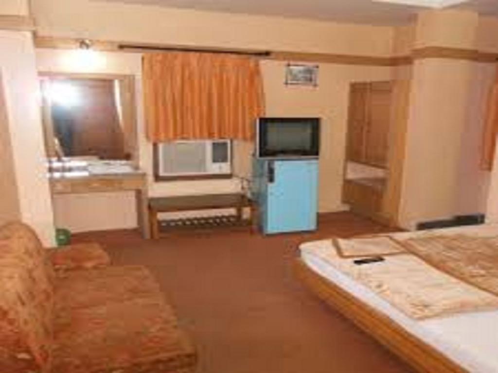 Hotel Sangat Plaza Bhopal Buitenkant foto