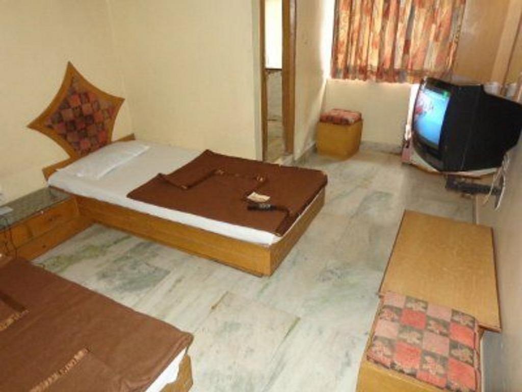 Hotel Sangat Plaza Bhopal Buitenkant foto