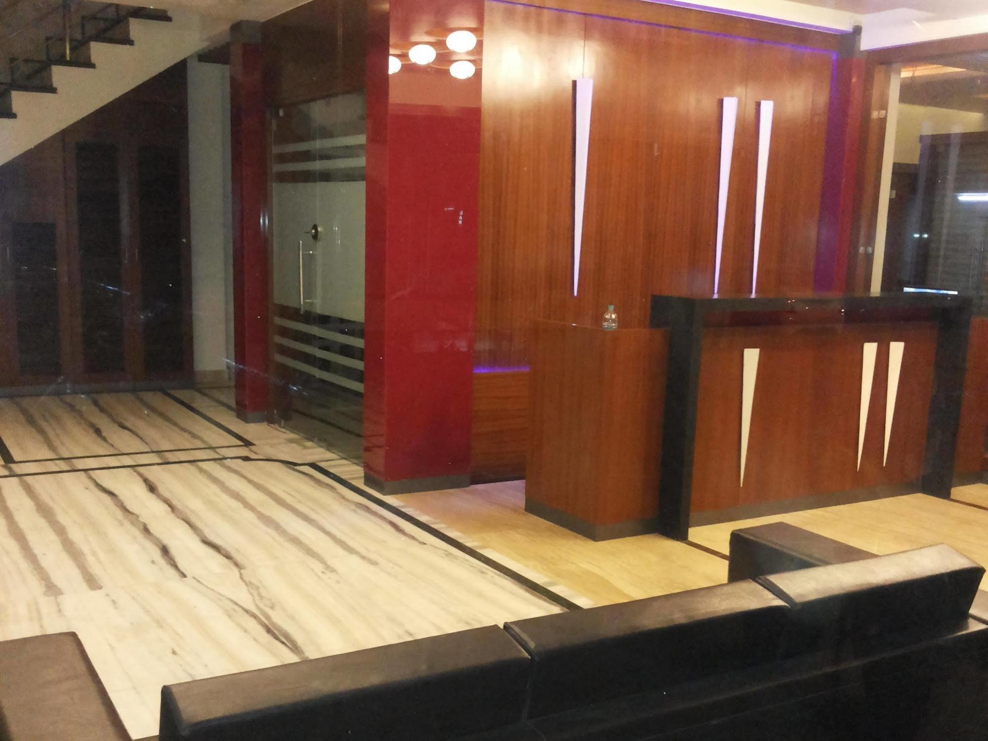 Hotel Sangat Plaza Bhopal Buitenkant foto